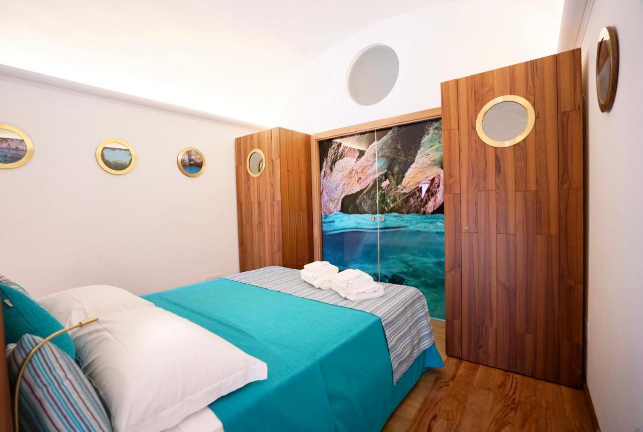 Grotta Verde Luxury Suite By Caprirooms Екстериор снимка