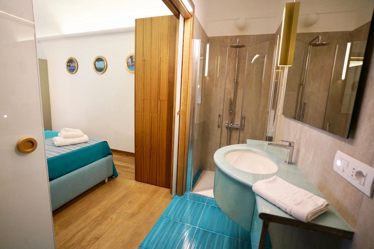 Grotta Verde Luxury Suite By Caprirooms Екстериор снимка